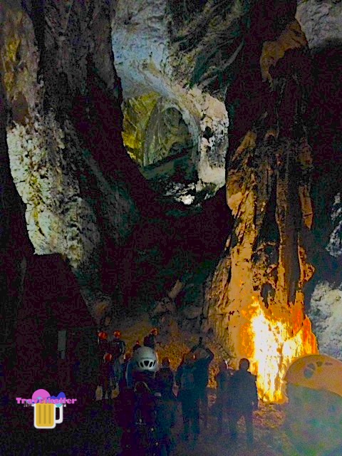 dentro alla grotta di Monte Cucco